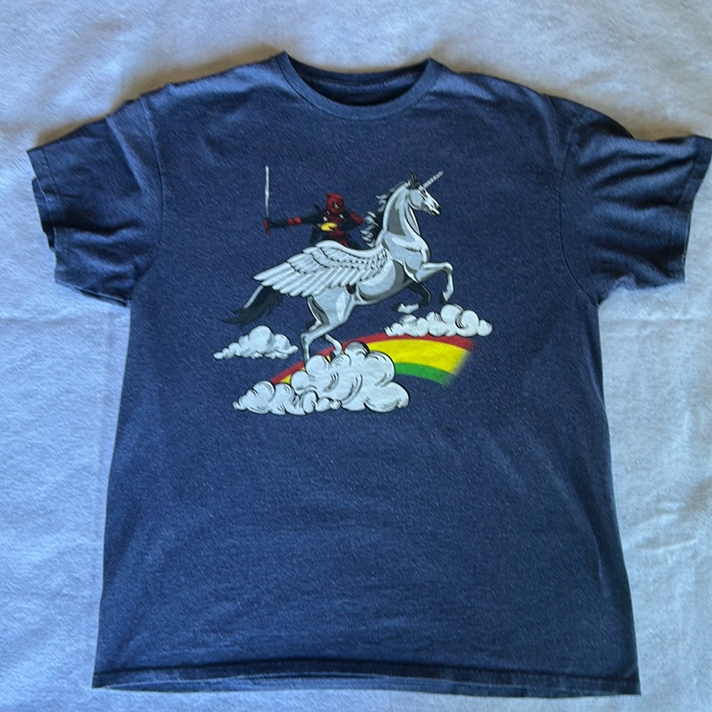Men’s Deadpool T-Shirt Size Large